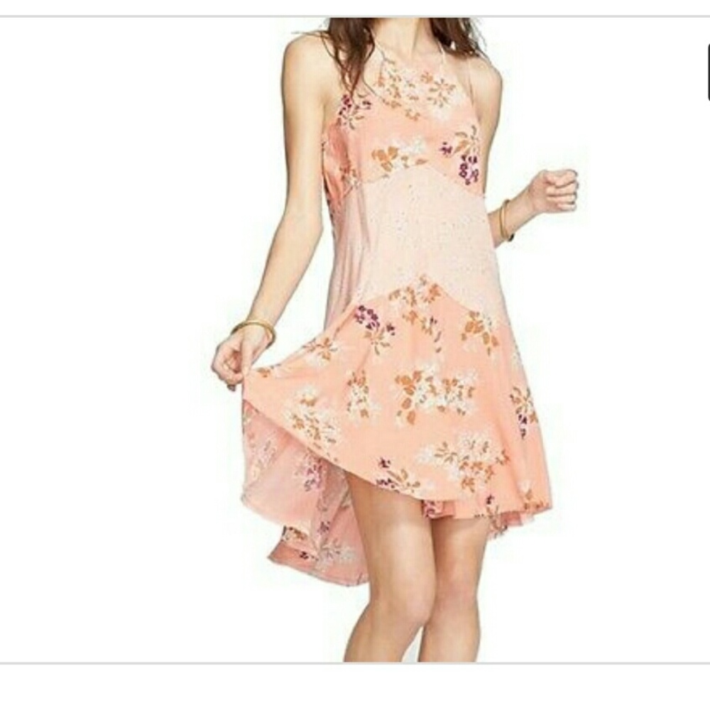 Free People floral peach dress 🌸sale🌸